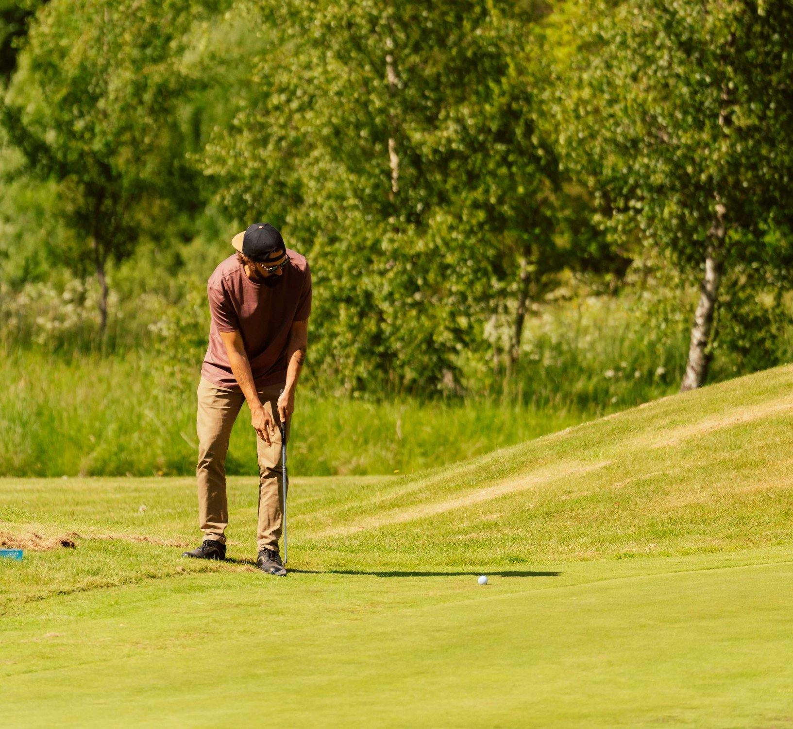 Kompisgäng på på Happy Golfer Stockholm